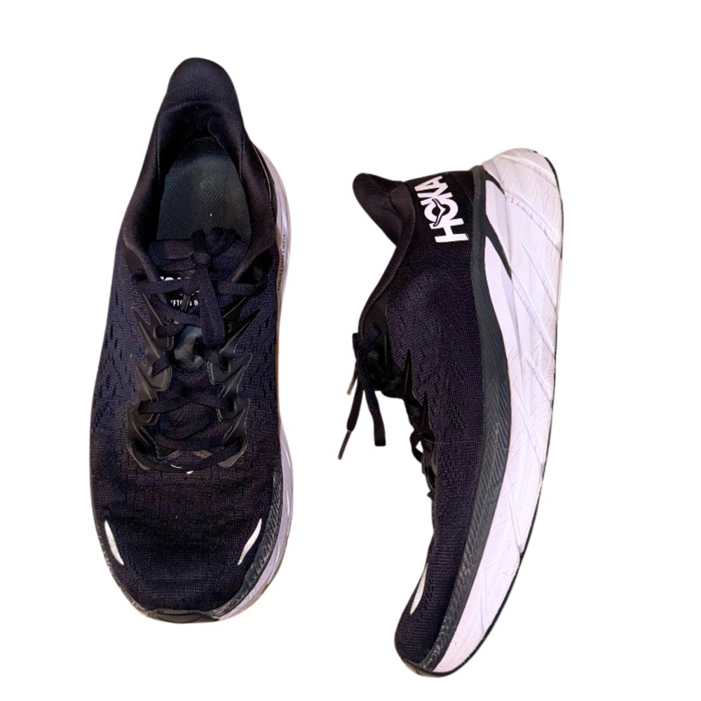HOKA ONE ONE CLIFTON 8 black tennis shoes women’s size 10